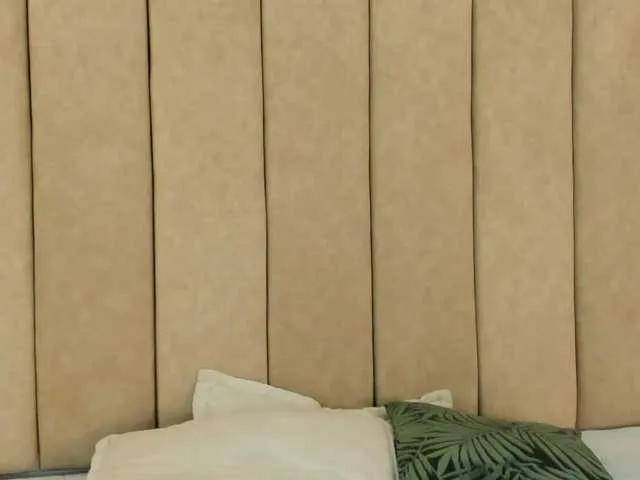 -Alisha on BongaCams