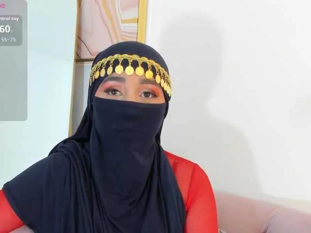 -Alisha on BongaCams