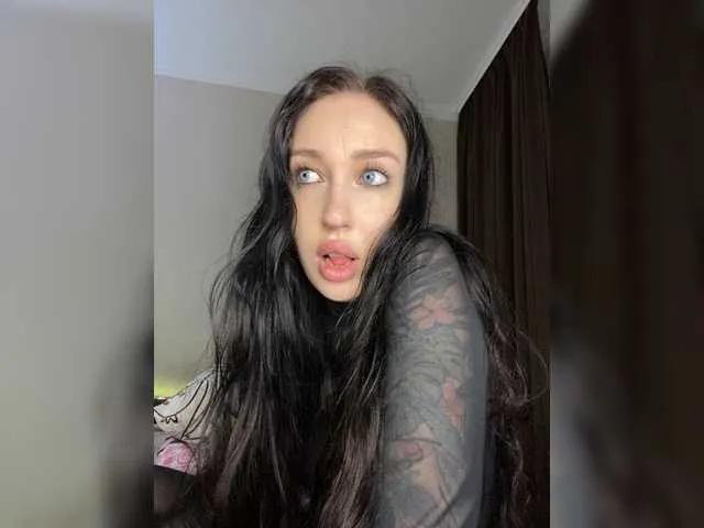 -CrystalZ- on BongaCams