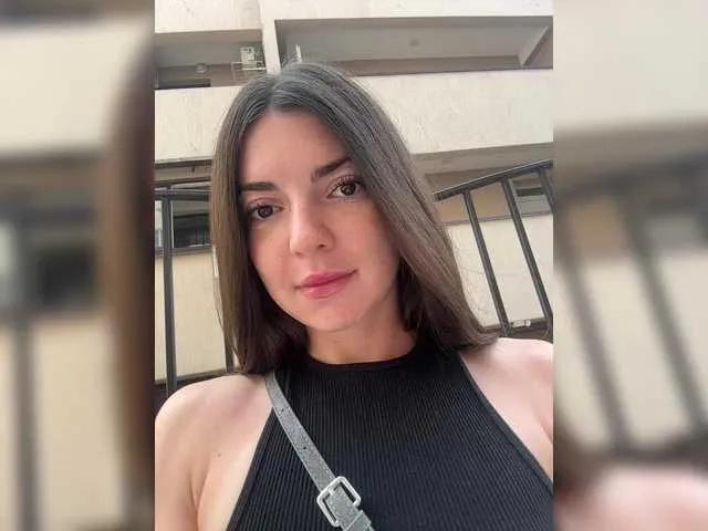 -Saharochek- on BongaCams