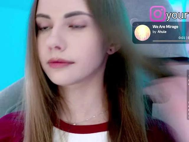 Offline -VikkiL0vesCheese- on BongaCams