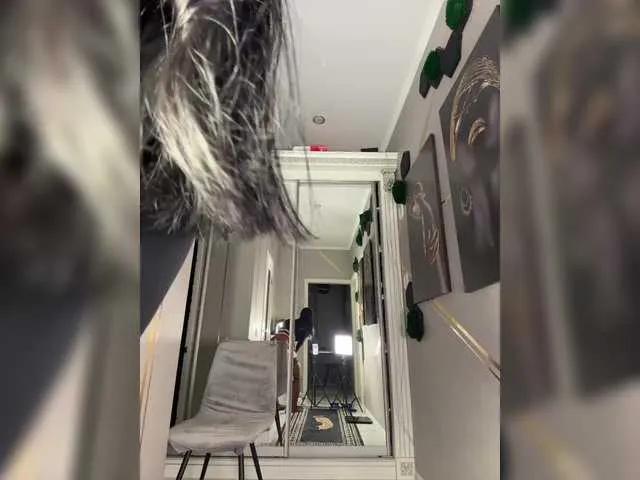 Offline Adel9 on BongaCams