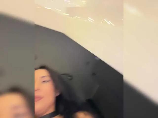 Offline Adel9 on BongaCams