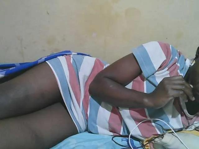 african-pussy1 on BongaCams
