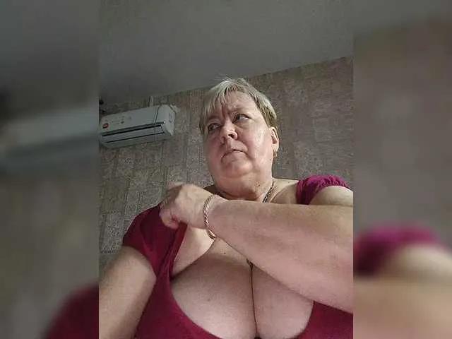 Alena61 on BongaCams