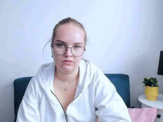 AlicePretty69 on BongaCams
