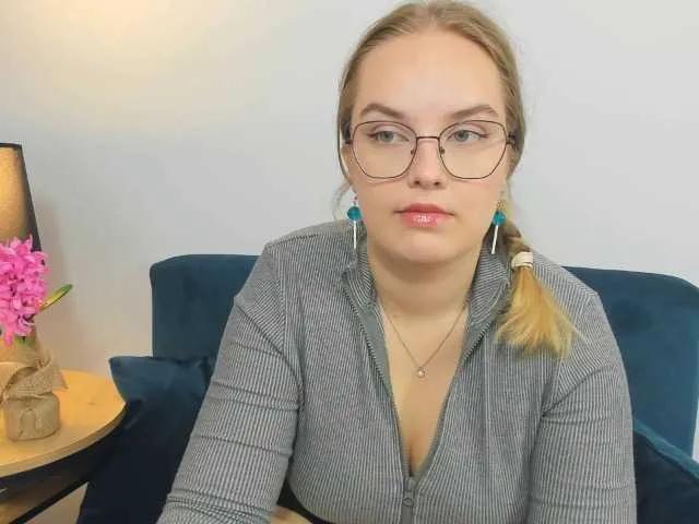 AlicePretty69 on BongaCams