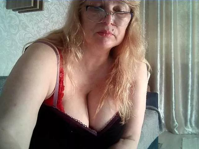 Offline alina-malina6 on BongaCams