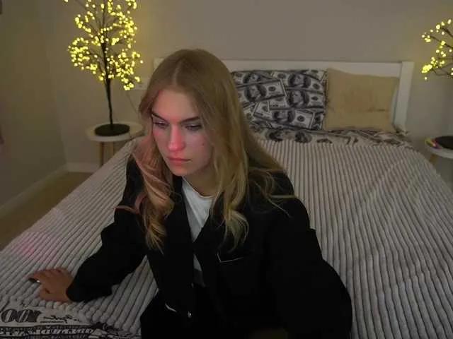 Offline AlinaLemon on BongaCams