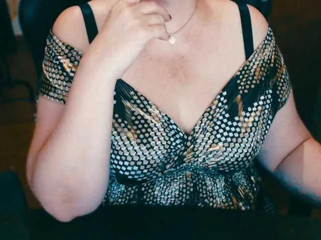 Offline Alisa1917 on BongaCams