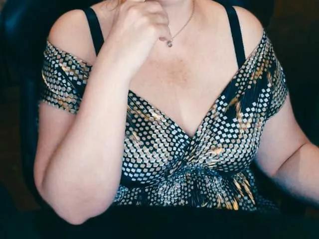 Offline Alisa1917 on BongaCams