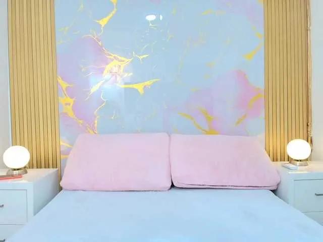 AlishaDixon on BongaCams