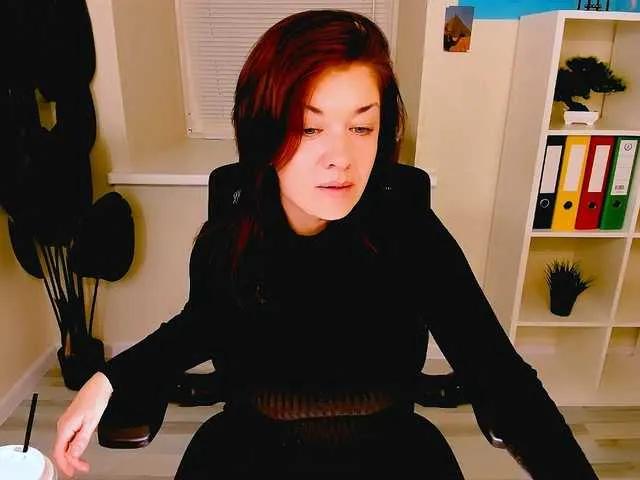 Freechat AnaMills on BongaCams