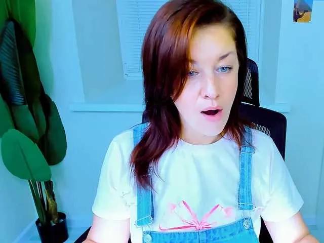 Freechat AnaMills on BongaCams