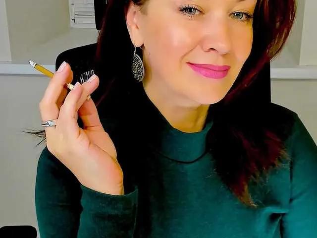 Freechat AnaMills on BongaCams