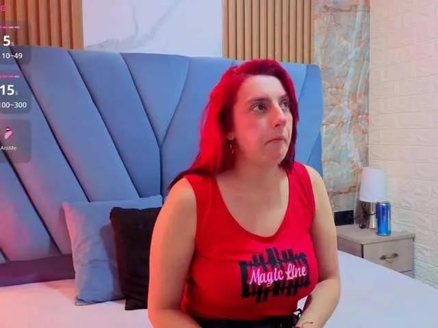 angel-red on BongaCams