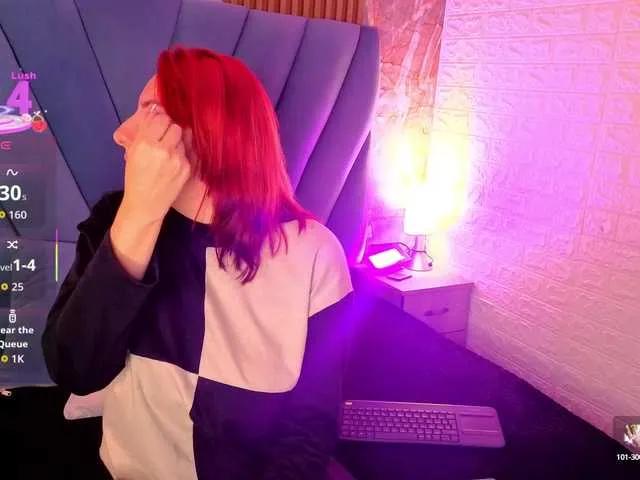 angel-red on BongaCams