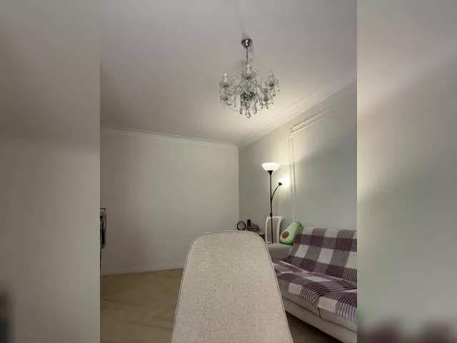 avolood on BongaCams