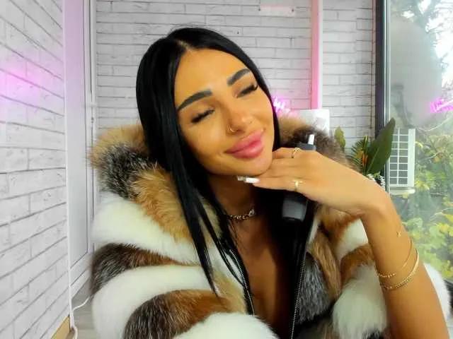 BritneyCharm on BongaCams