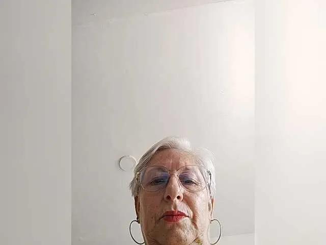 canitas69 on BongaCams