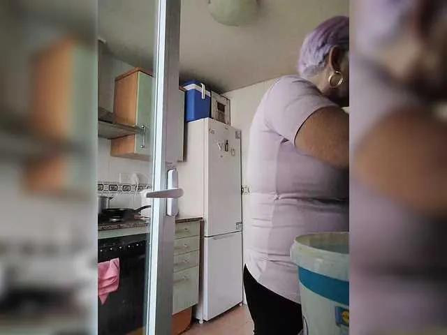 canitas69 on BongaCams