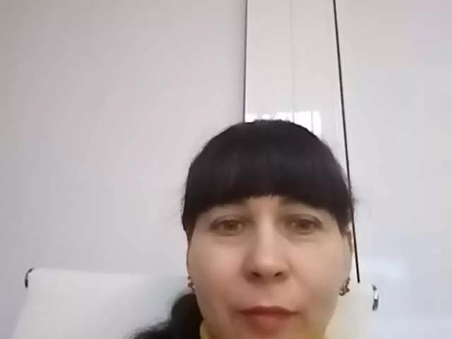 Freechat caroliiine on BongaCams