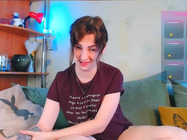 Caroline1995 on BongaCams