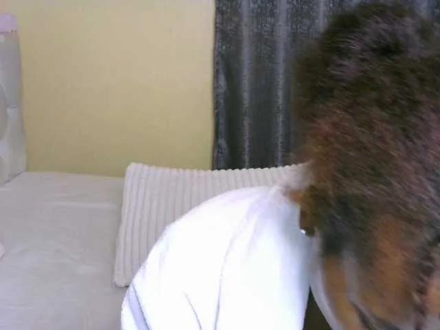 Cece-16 on BongaCams