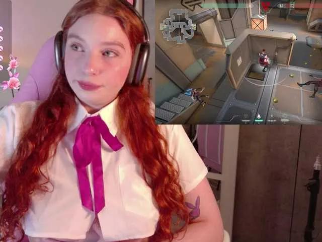 cinnabongirl on BongaCams