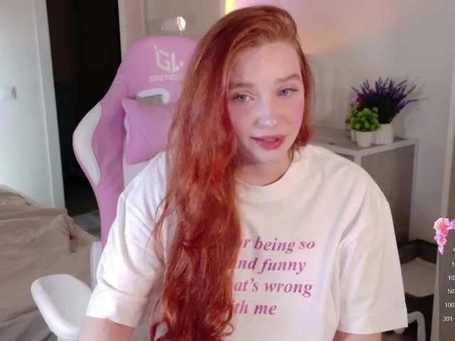 cinnabongirl on BongaCams