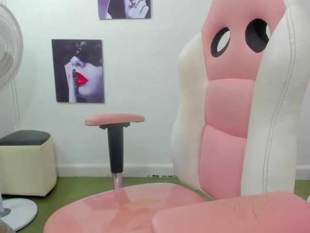 Cristal-rose on BongaCams