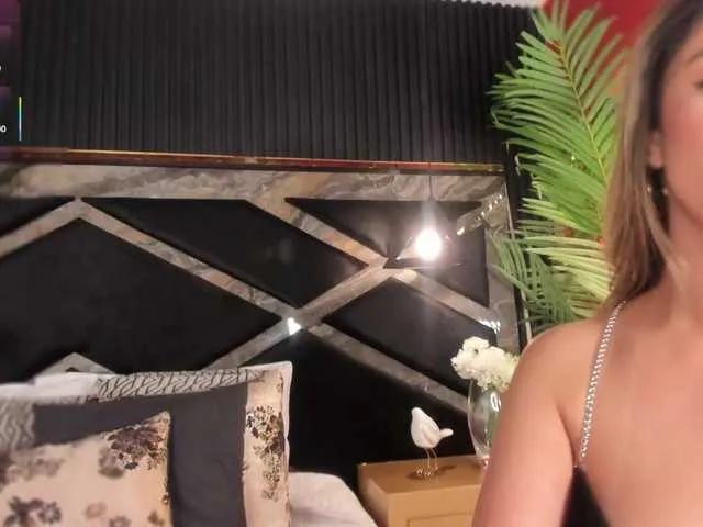 Freechat CristalHeart on BongaCams