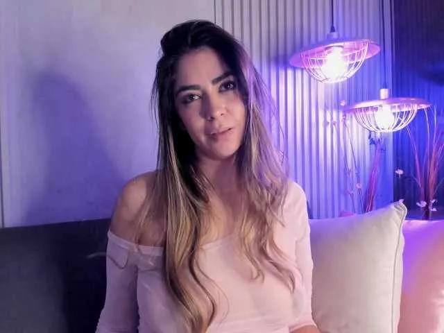 Freechat CristalHeart on BongaCams