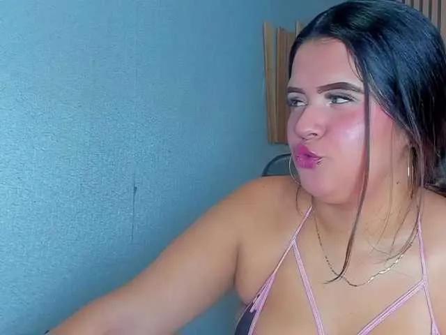 DanniWonder on BongaCams