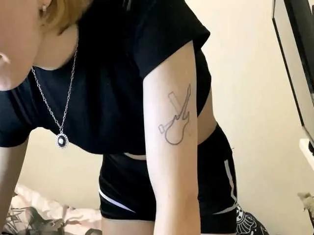 DeloiseChuta — I am excited by the aesthetics of the male and female body, reliefs and sexy, interesting proposals