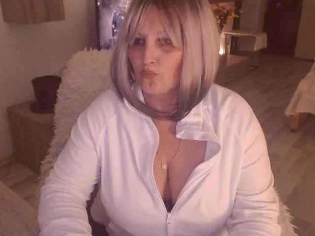 DivineBlond on BongaCams