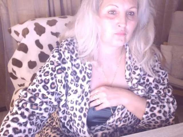 DivineBlond on BongaCams