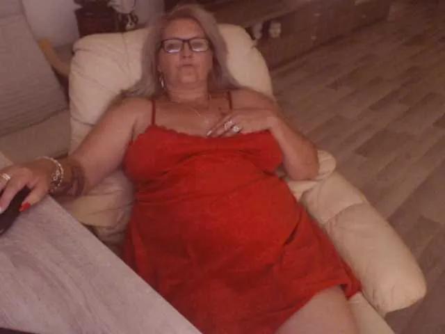 DivineBlond on BongaCams