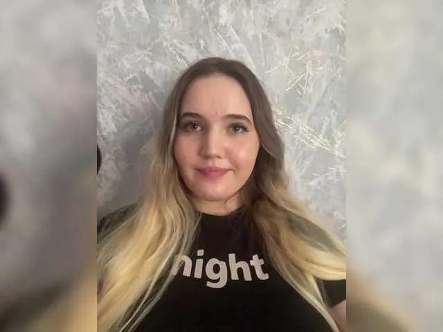 Dream022 on BongaCams