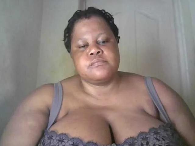 Ebonymagixs on BongaCams