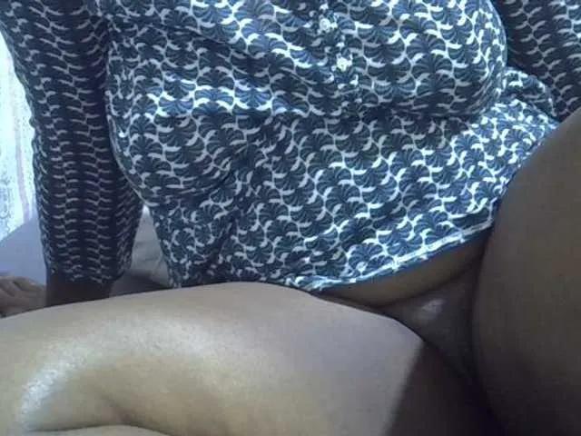 Ebonymaya on BongaCams