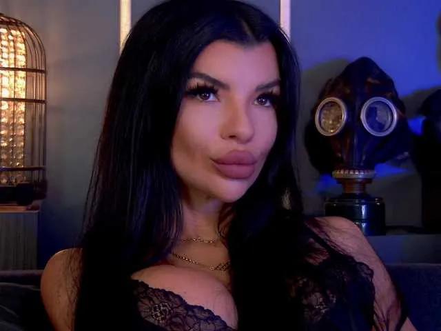 EleniaDevons on BongaCams