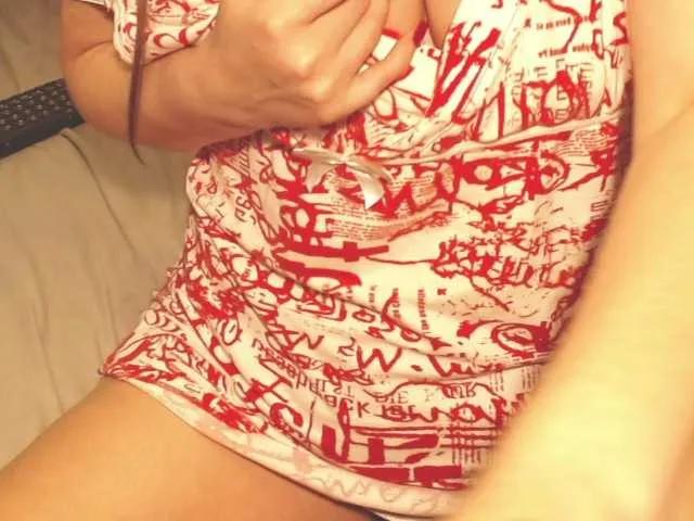 ellaine on BongaCams