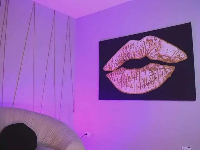 Offline EloisaOlivero on BongaCams