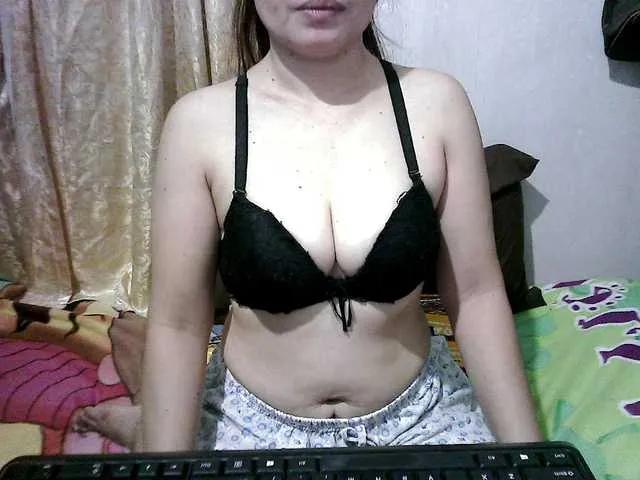 erica-4u on BongaCams