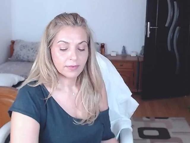 Evamaria2025 on BongaCams