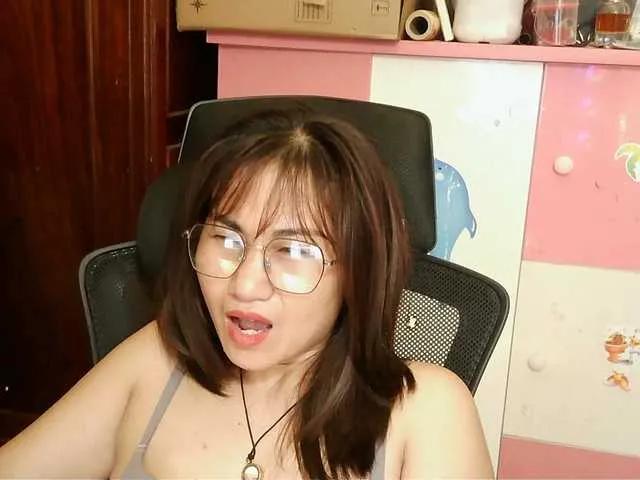 girl30slutty on BongaCams