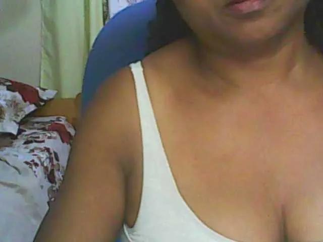 hotmomsexy on BongaCams