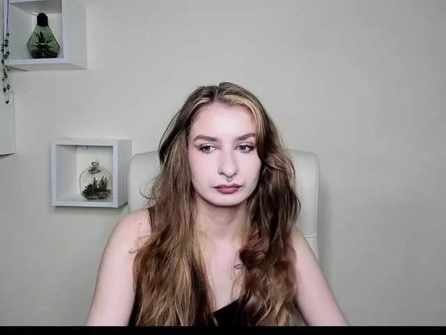 HotNina19 on BongaCams
