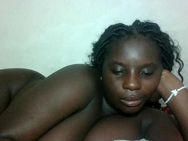 Hotybobbies on BongaCams